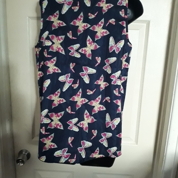 Butterfly tank top size XXL - Picture 2 of 4